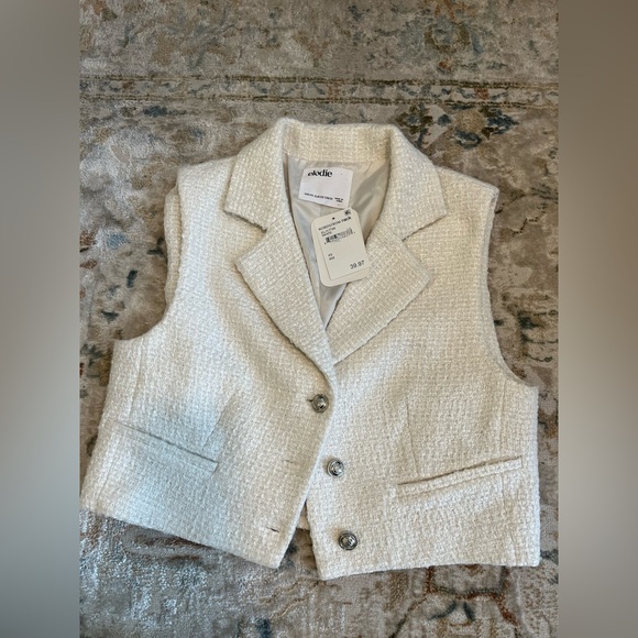 Elodie Ivory Tweed Vest & High-Waist Shorts Set - Picture 2 of 3